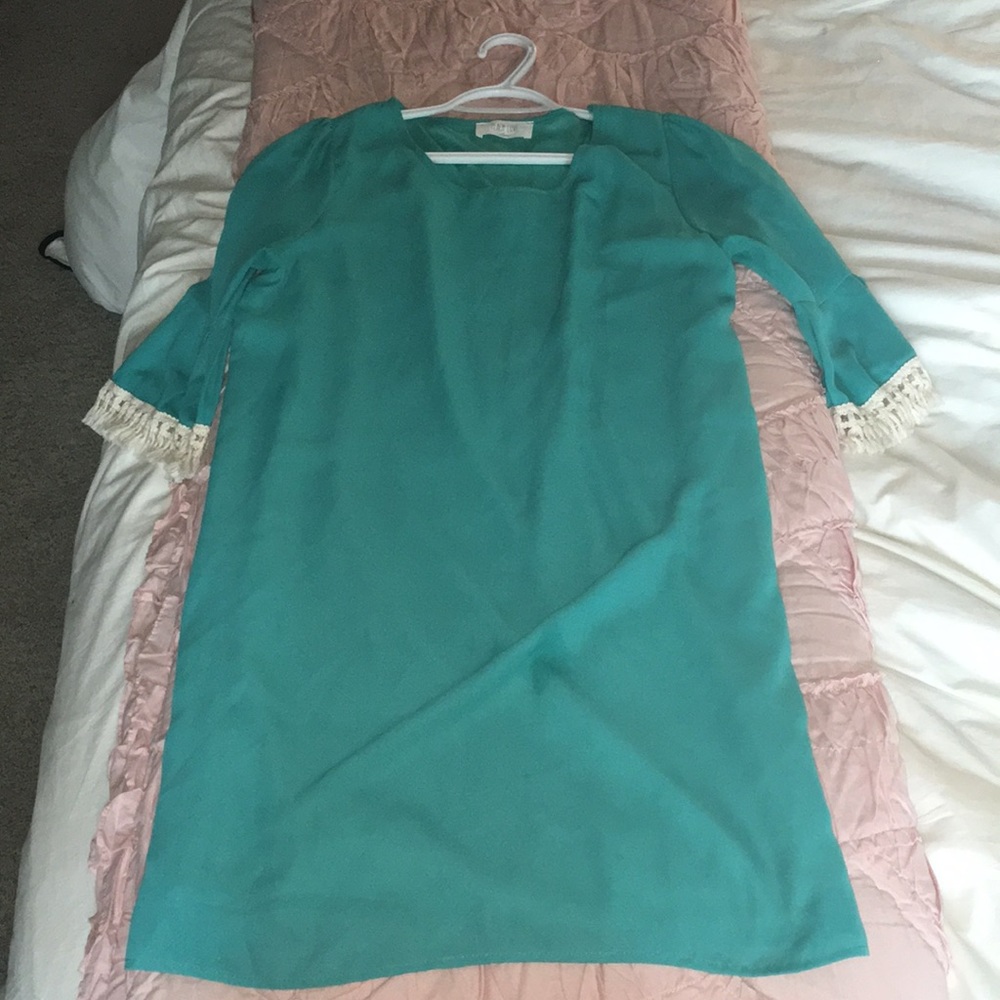 Women’s dress